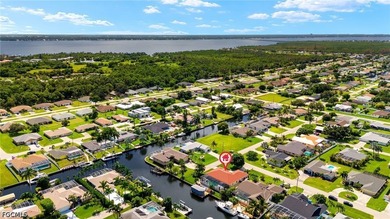 Rare Waterfront Opportunity with Direct Gulf Access & NO BRIDGE - photo 4
