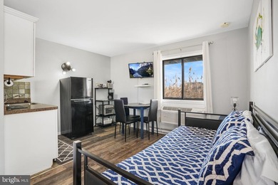 Renovated waterfront 2BR/2BA double efficiency unit at - photo 14