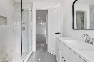 Welcome to your dream home in Cape Coral! This stunning - photo 19