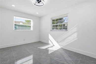 Welcome to your dream home in Cape Coral! This stunning - photo 21