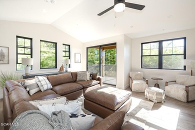 Experience mountain living at its finest in this stunning - photo 1