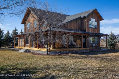 Palisades Reservoir Home For Sale in Alpine Wyoming