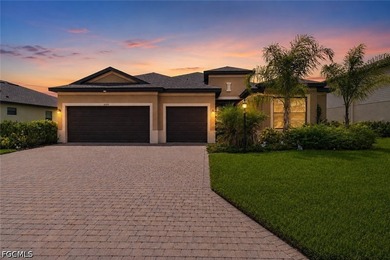 Welcome to refined Florida living in the highly sought-after - photo 1