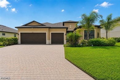 Welcome to refined Florida living in the highly sought-after - photo 2
