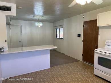 Welcome to this charming 3 bedroom, 2 bathroom home with a one - photo 4
