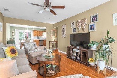 Welcome home... This impeccably maintained Glen Cove Ranch - photo 5