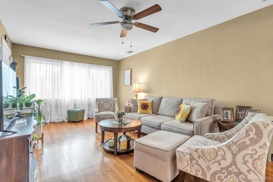 Welcome home... This impeccably maintained Glen Cove Ranch - photo 6