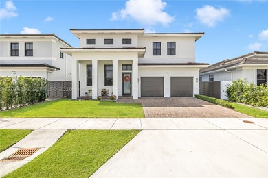 Priced to sell!!!!Discover one of the newest and most upgraded - photo 3