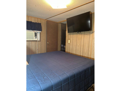 Nestled just one block from Toledo Bend Lake, this tidy two-bed - photo 17