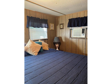 Nestled just one block from Toledo Bend Lake, this tidy two-bed - photo 18