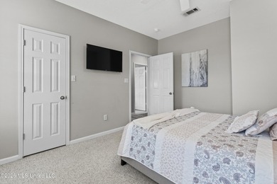 Your Coastal Paradise Awaits. Step into this light and bright - photo 27
