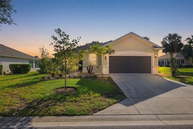 MOTIVATED SELLER -- RELOCATING. Beautifully maintained 2B/2B - photo 2