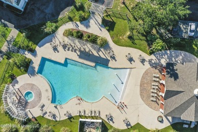 Your Coastal Paradise Awaits. Step into this light and bright - photo 32