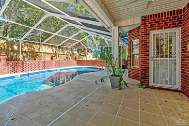 Tucked away on a quiet cul-de-sac in the established Baywalk - photo 42
