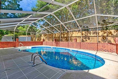 Tucked away on a quiet cul-de-sac in the established Baywalk - photo 45