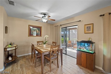Gorgeous and UPDATED THREE BEDROOM, 2 BA, 2 Car Garage Villa in - photo 4