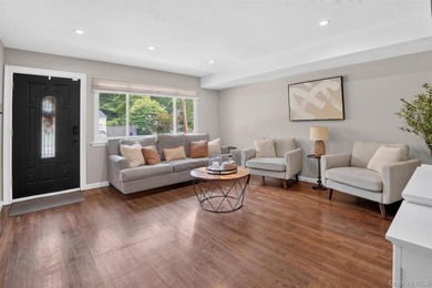 Welcome to 50 Lantern Street, Huntington where thoughtful - photo 10