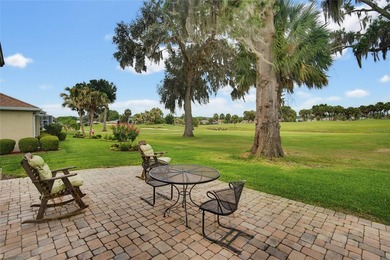 Welcome to an exceptional golf-front retreat in the heart of - photo 9