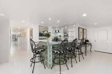 Enjoy staying in Newport's most premier luxury high-rise! - photo 8