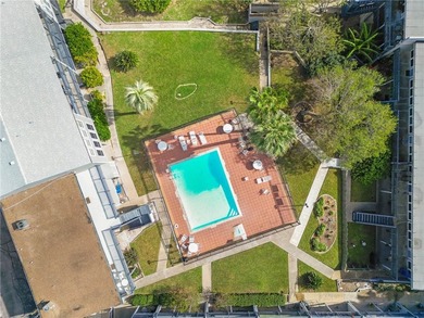 Welcome to this beautifully maintained condo located along - photo 24