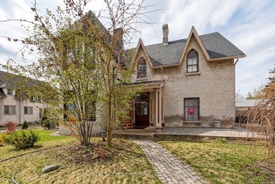Attention investors and First time Buyers: this well-maintained - photo 24