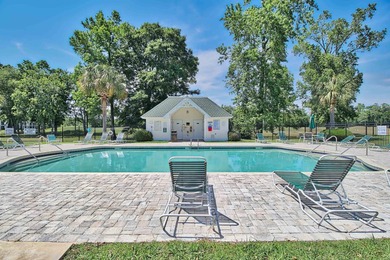 Beautifully furnished ground-floor end unit, perfect as a second - photo 39