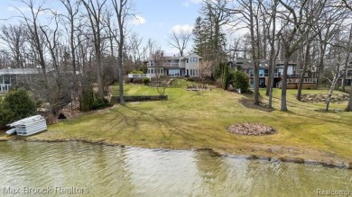 Hammond Lake Home Sale Pending in Bloomfield Hills Michigan