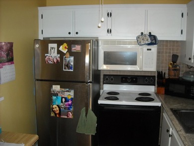 Enjoy resort style living right from your doorstep. This is - photo 5