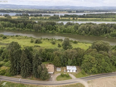 This Ridgefield Home Enjoys Evening Sunsets, with Views Of Lake - photo 2