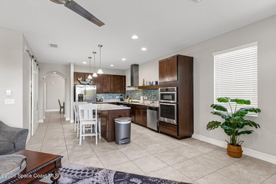 This is TURN KEY Florida living at it's finest in this end unit - photo 20
