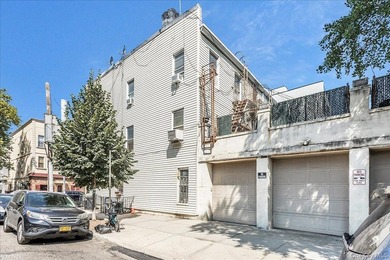 An exceptional Williamsburg corner property brimming with - photo 21