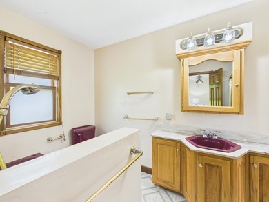 Unlock the potential of this charming lakefront fixer-upper on - photo 29