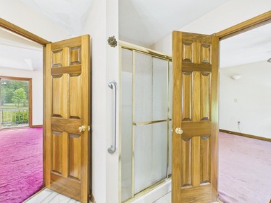Unlock the potential of this charming lakefront fixer-upper on - photo 30