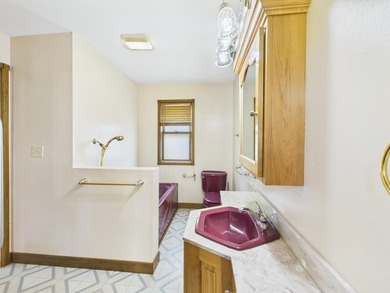Unlock the potential of this charming lakefront fixer-upper on - photo 31