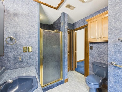 Unlock the potential of this charming lakefront fixer-upper on - photo 35