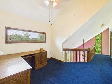 Unlock the potential of this charming lakefront fixer-upper on - photo 40