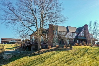 (private lake, pond, creek) Home For Sale in Hartville Ohio