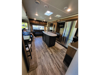 Interior RV Lot with Grand Design T.T. Turn Key for New Owner! - photo 6