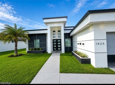 Amazing waterfront contemporary brand . You will not find - photo 1