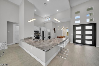 Amazing waterfront contemporary brand . You will not find - photo 2