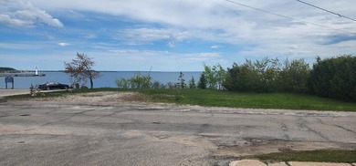 Experience waterfront living in the heart of downtown St - photo 6