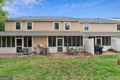 Welcome to easy coastal living in this beautifully maintained - photo 11