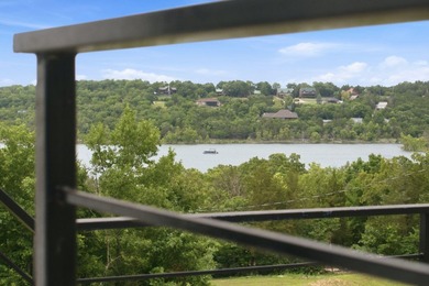 Boaters bliss! Sitting on over half an acre overlooking Table - photo 6