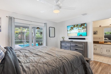 Charming 3 bedroom, 3 bathroom house has amazing covered and - photo 16