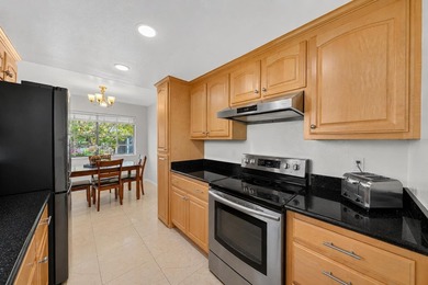 Welcome to 5001 Cribari Vale, a desirable single-level residence - photo 19