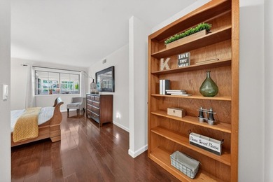 Welcome to 5001 Cribari Vale, a desirable single-level residence - photo 23