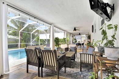 Charming 3 bedroom, 3 bathroom house has amazing covered and - photo 24