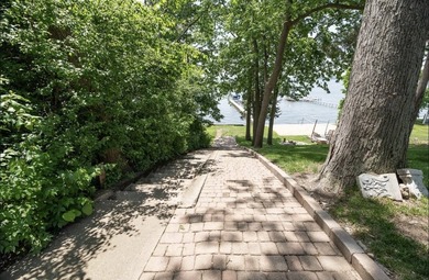Welcome to Lake Life Living! This stunning split-level home in - photo 31