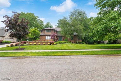 Lake Home ActiveUnderContr in Canton, Ohio