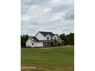 Welcome to this stunning 3200 Sq ft farmhouse that sits on 25.7 - photo 6
